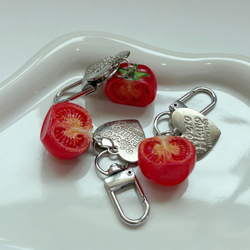 1/3pcs 3D Red Tomato Keychain  - Phone Accessories Red recension och pris
