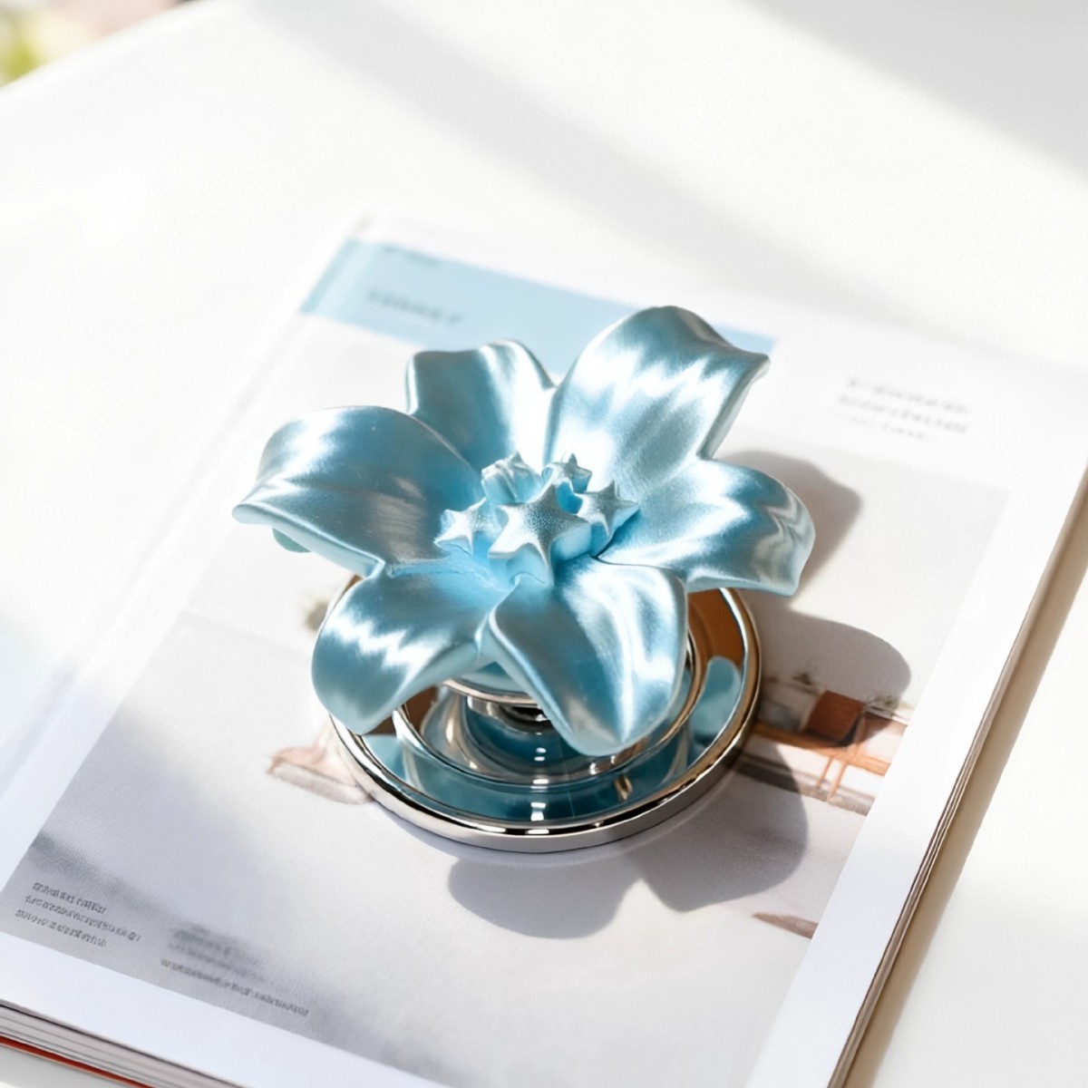 Glossy Pearl Lily Flower Magne - Phone Accessories Stand recension och pris
